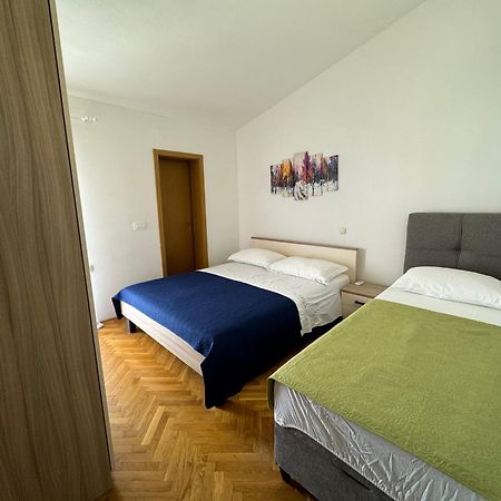 Apartmani Niks Makarska Eksteriør bilde