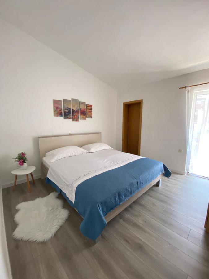 Apartmani Niks Makarska Eksteriør bilde