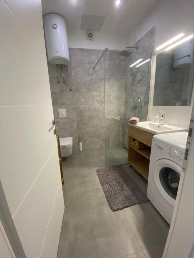 Apartmani Niks Makarska Eksteriør bilde