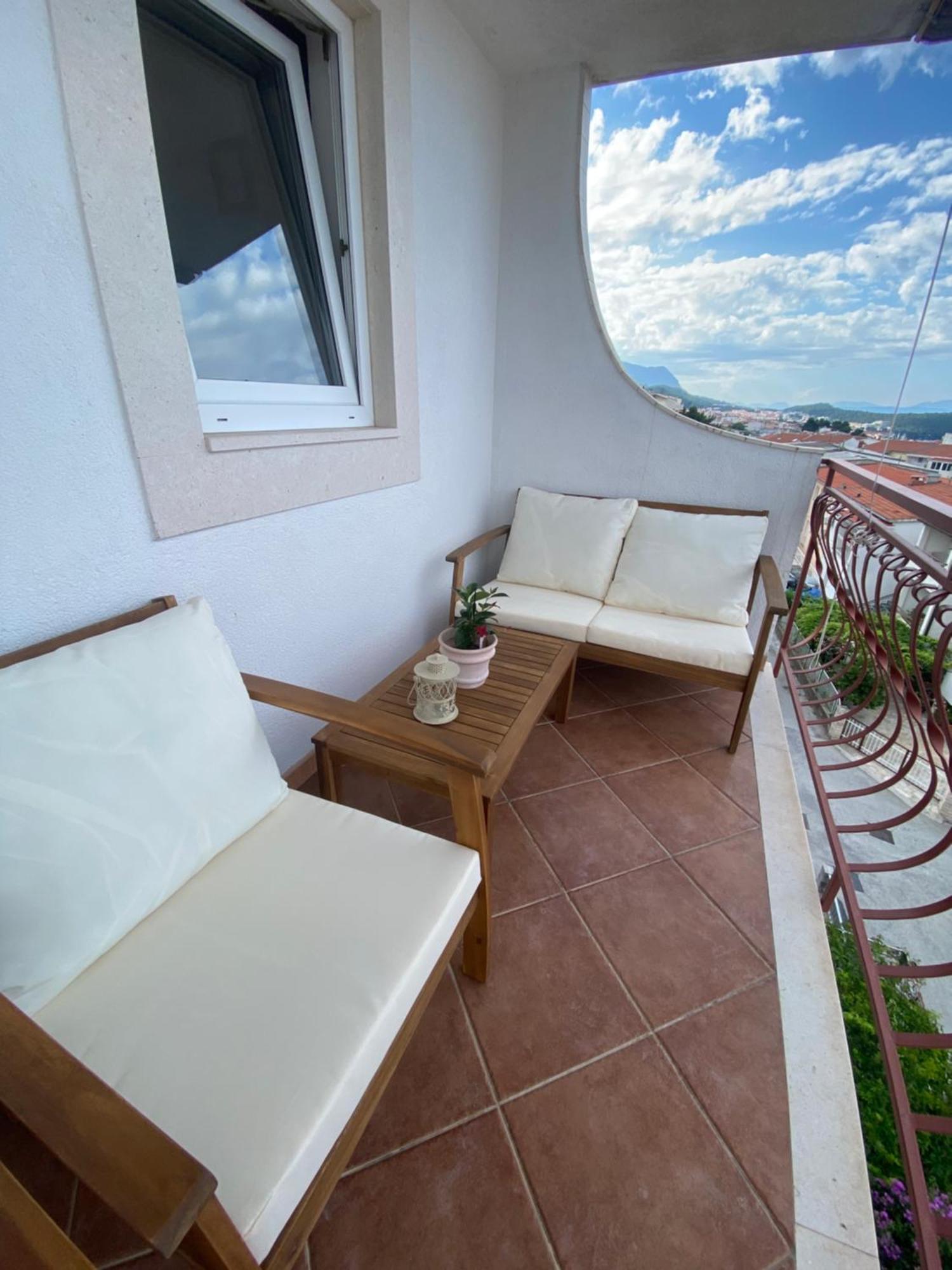 Apartmani Niks Makarska Eksteriør bilde
