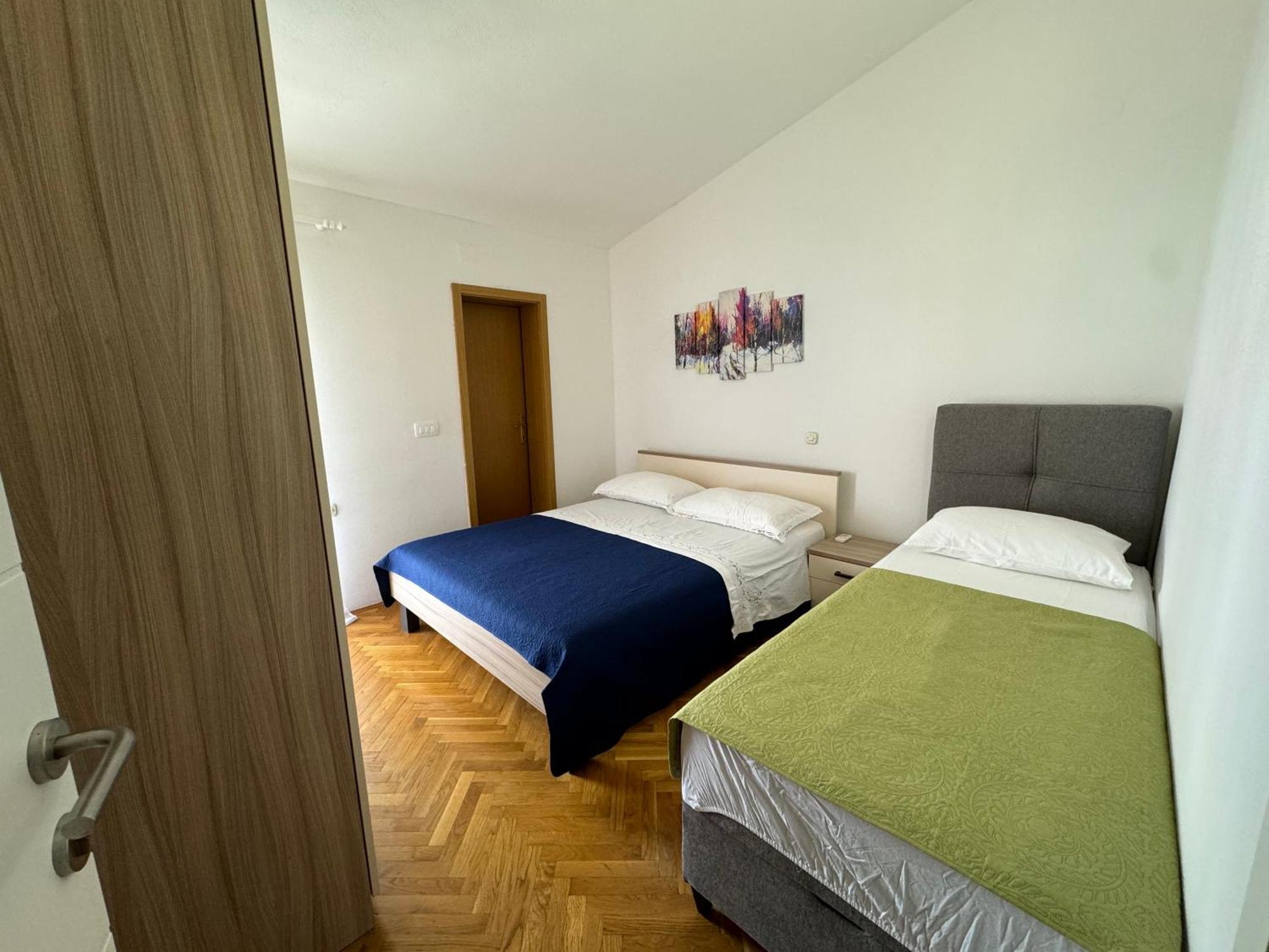 Apartmani Niks Makarska Eksteriør bilde
